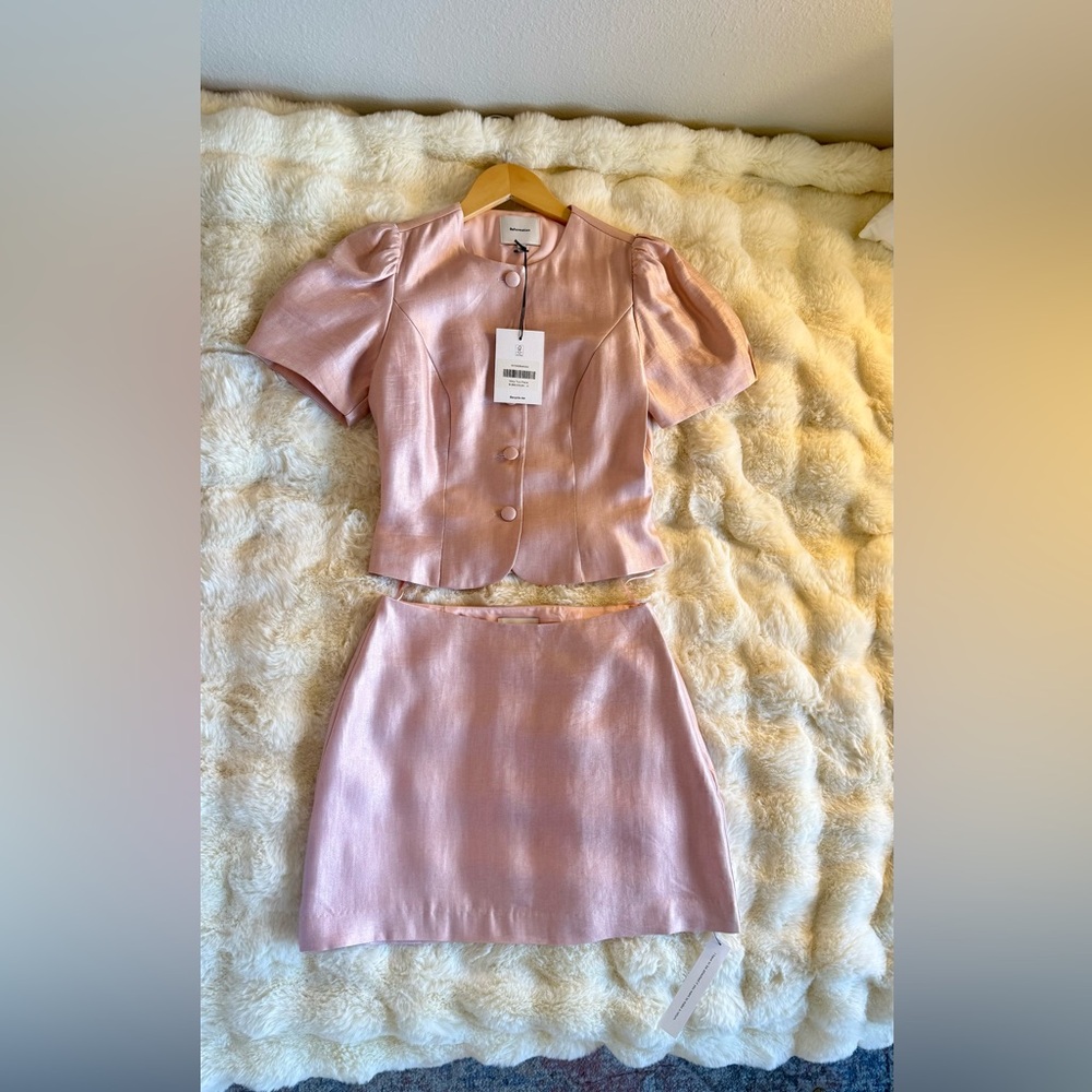 Reformation Mika Two Piece In Bubblegum, brand new, never worn, no flaws. - Picture 9 of 16